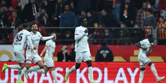 Türkiye Kupası’nda Dev Sürpriz: Galatasaray Gençlerbirliği’ne Mağlup Olarak Elendi